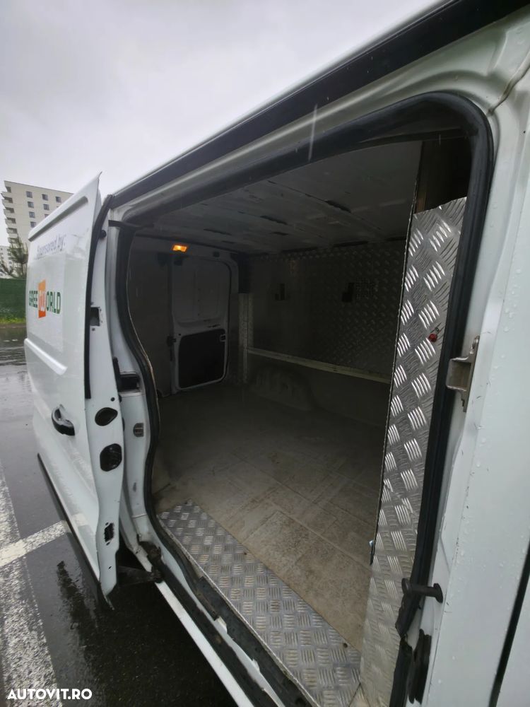 Renault Trafic - 7