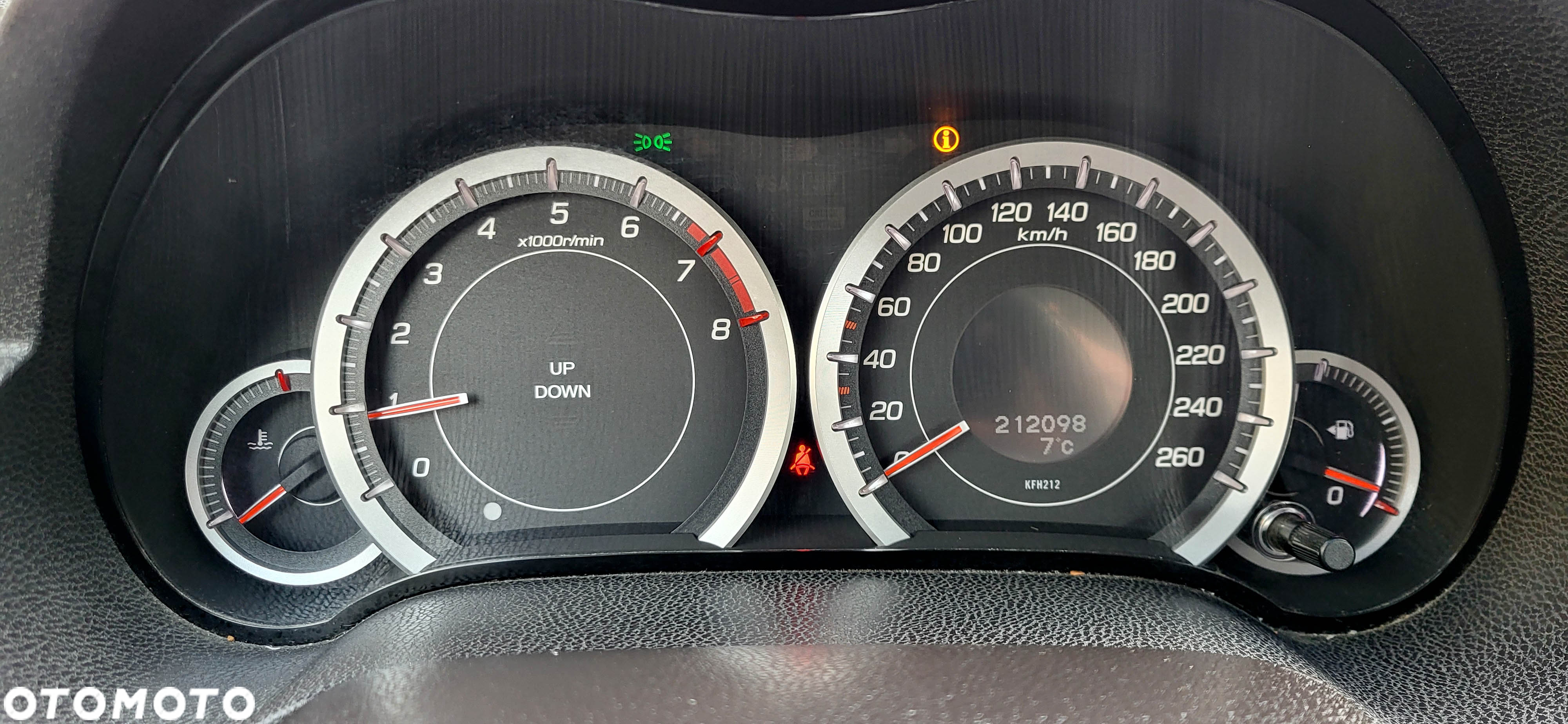 Honda Accord 2.0 Elegance - 28