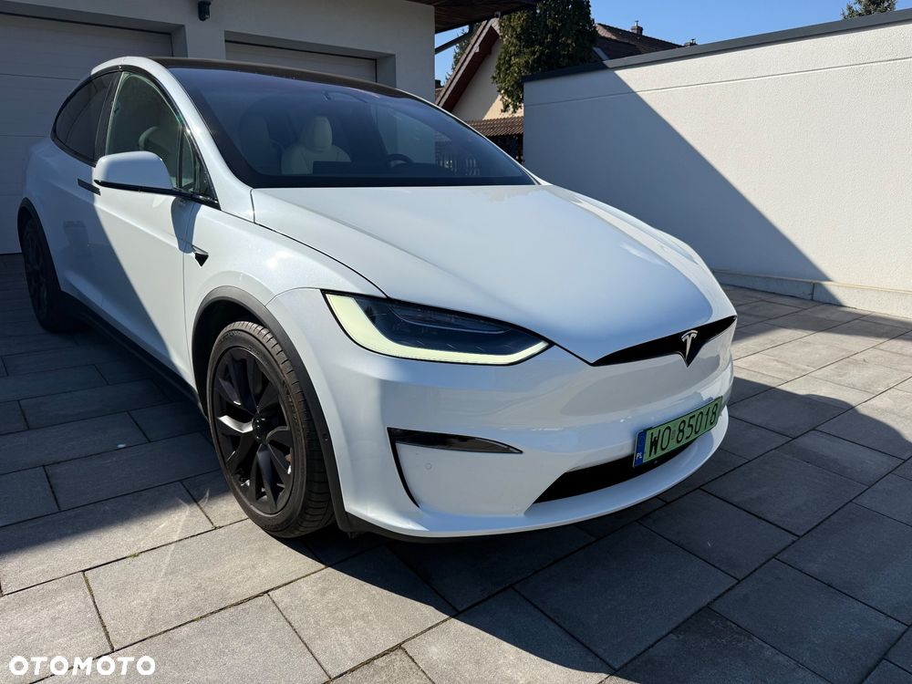 Tesla Model X - 2