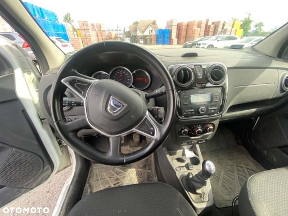 Dacia Lodgy 1.2 TCe Stepway - 13