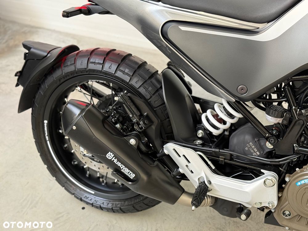 Husqvarna Svartpilen - 14