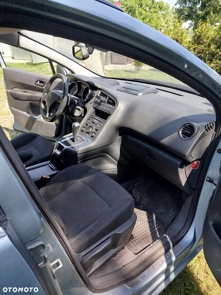 Peugeot 5008 - 15