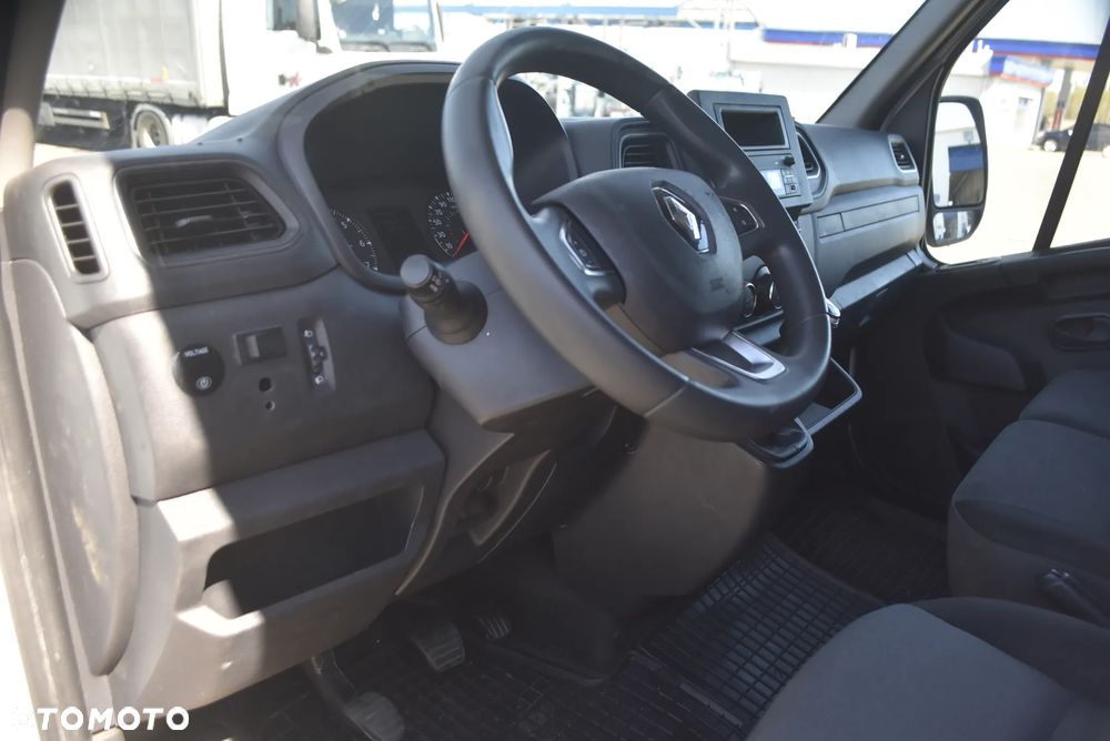 Renault Master - 10