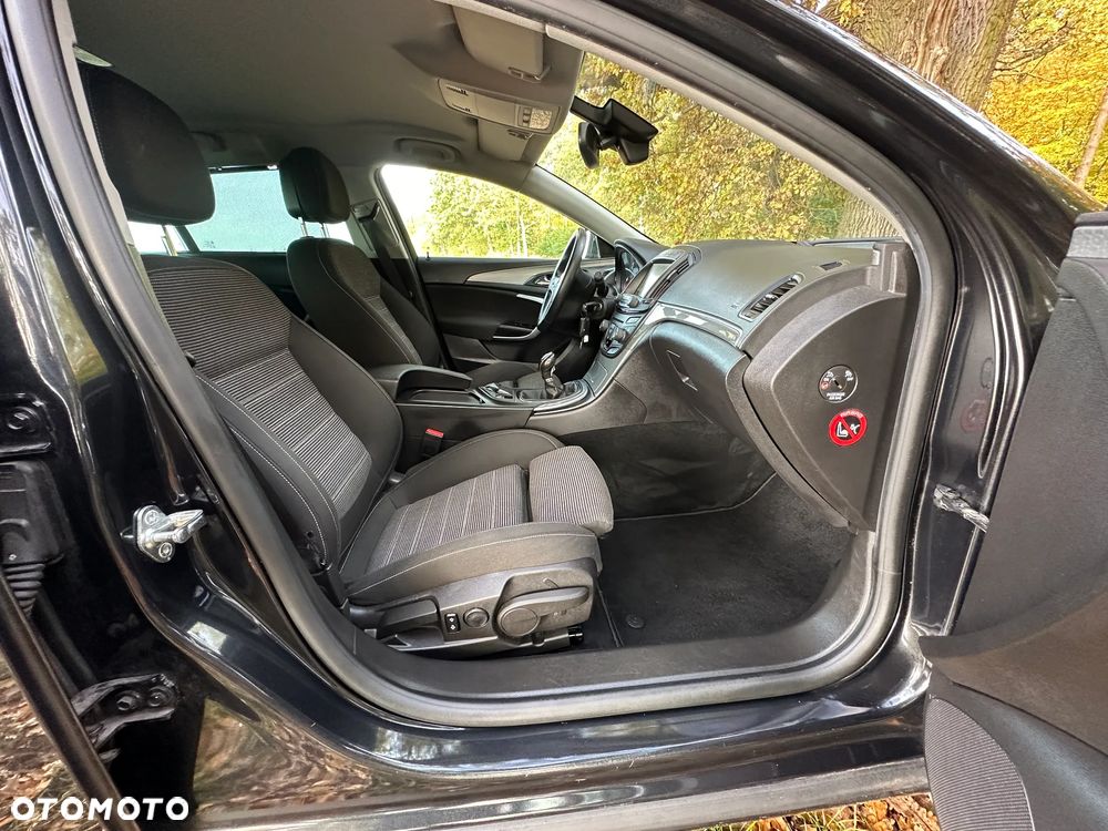 Opel Insignia 1.4 T Cosmo S&S - 24