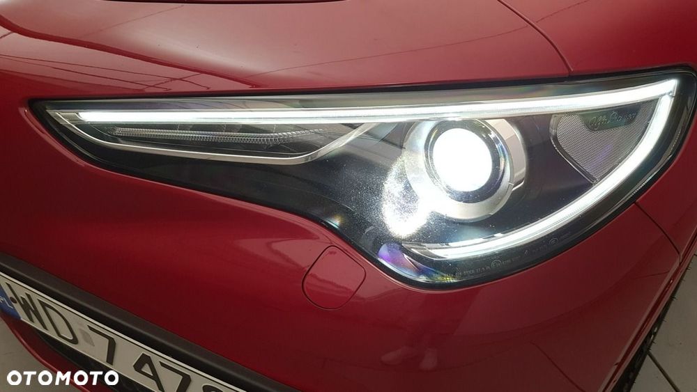 Alfa Romeo Stelvio - 14
