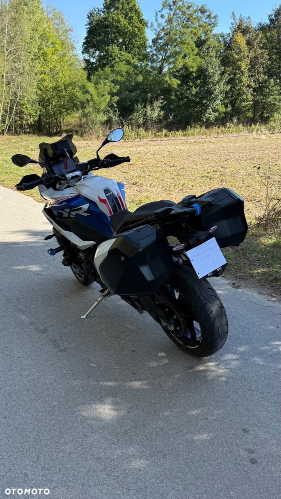 BMW XR - 9