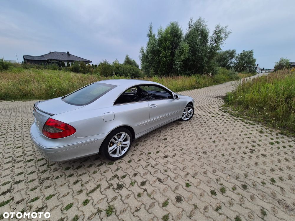 Mercedes-Benz CLK 220 CDI Avantgarde - 10