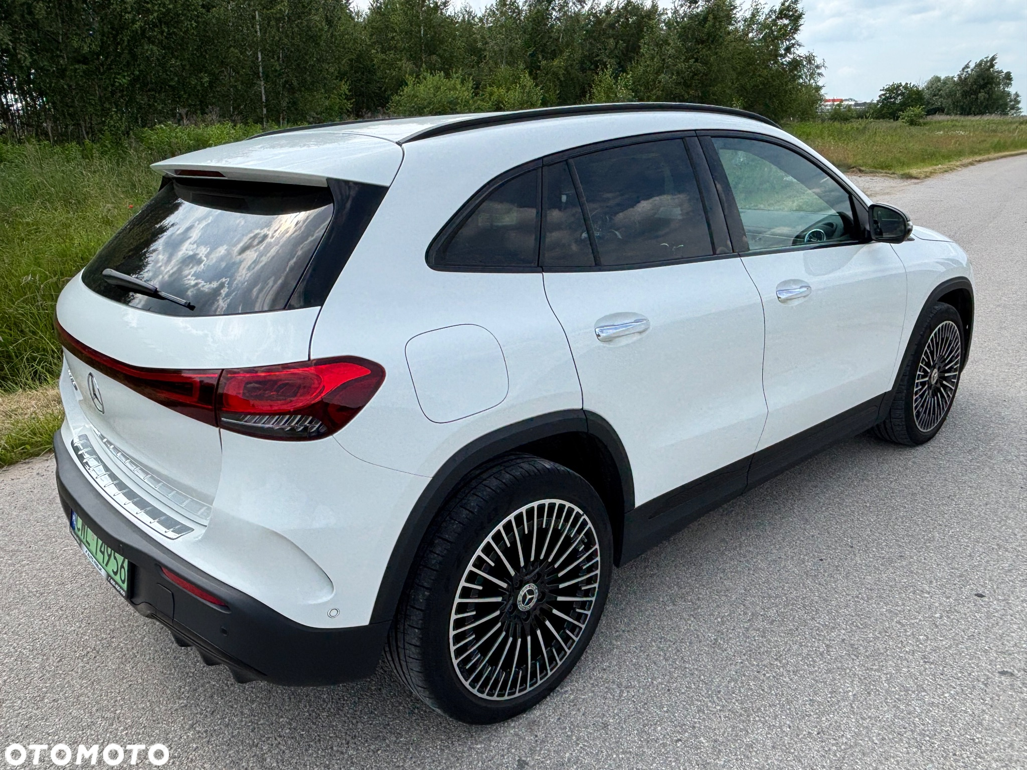 Mercedes-Benz EQA - 7