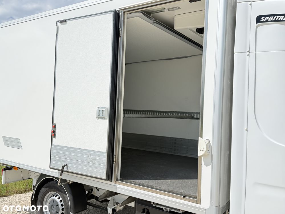 Mercedes-Benz Sprinter - 9