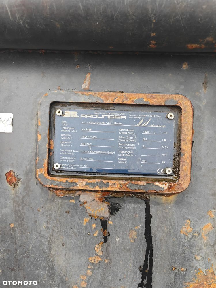 Kubota R090 - 17