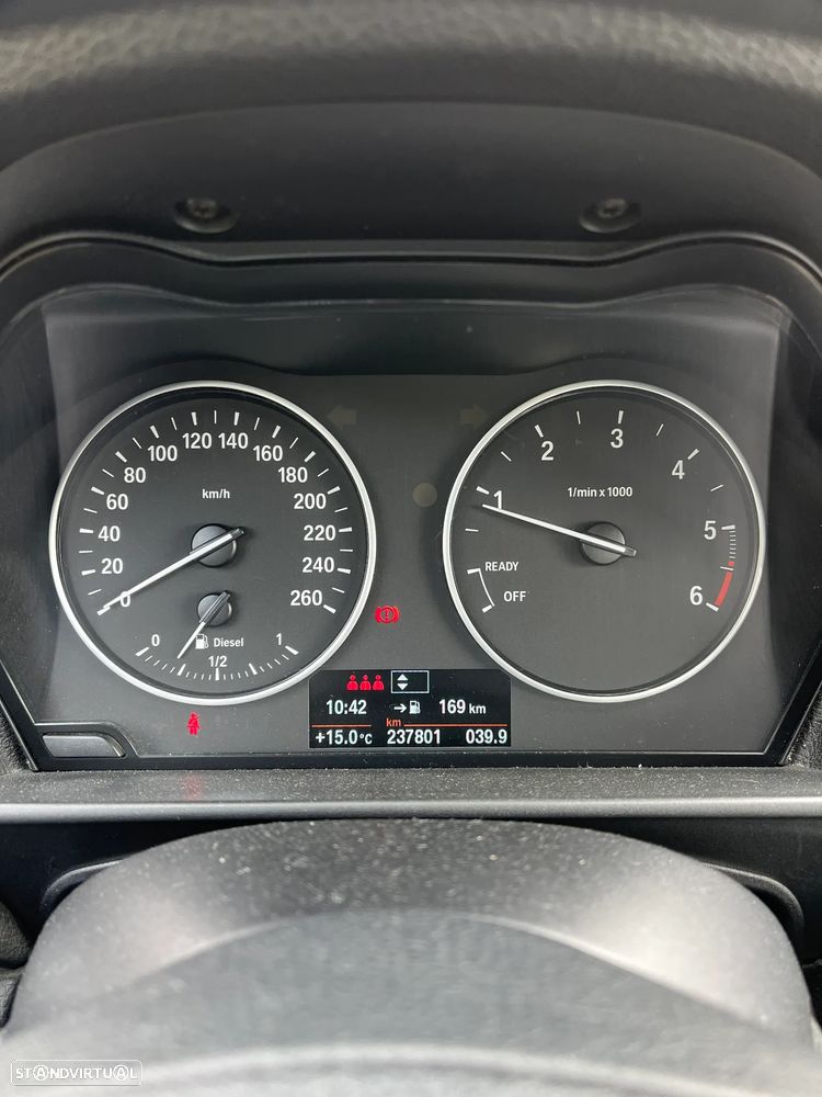 BMW 114 d Sport Line - 4