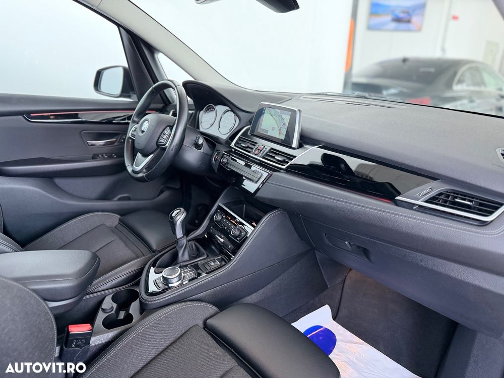 BMW Seria 2 216i Sport Line - 16