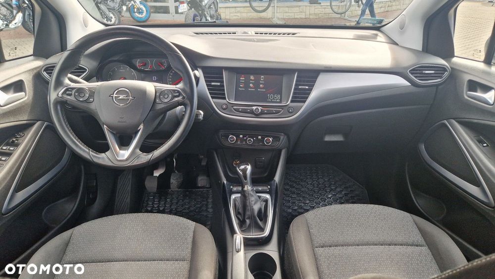 Opel Crossland X 1.2 T Enjoy S&S - 9