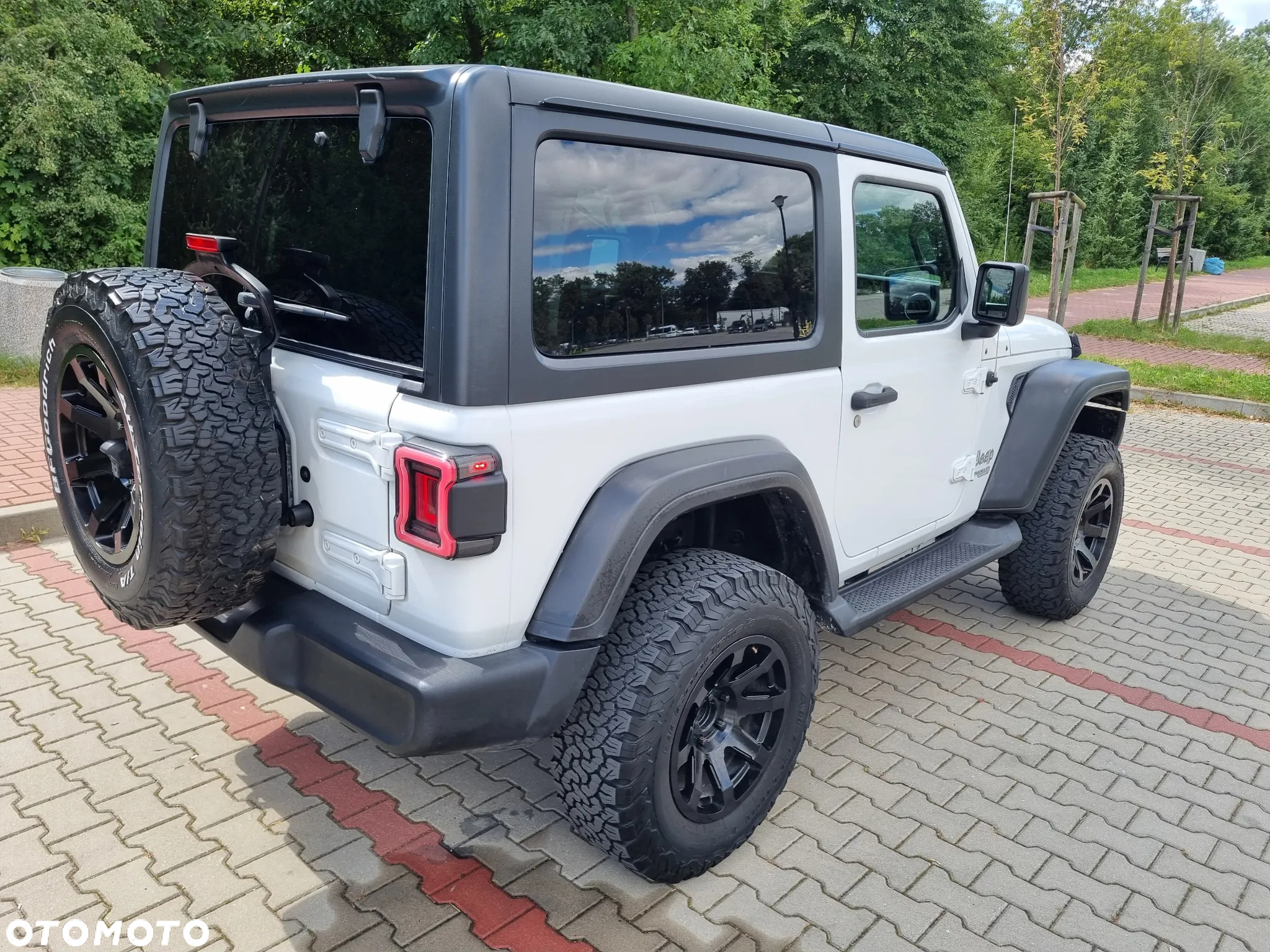 Jeep Wrangler - 9