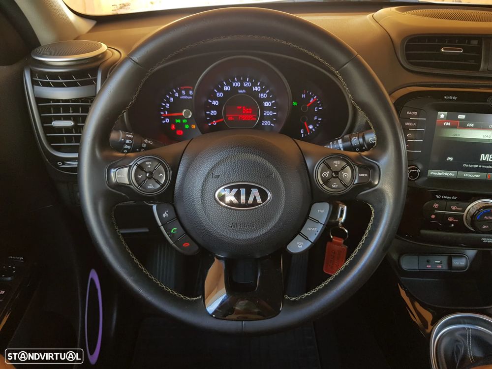 Kia Soul 1.6 CRDi TX - 43
