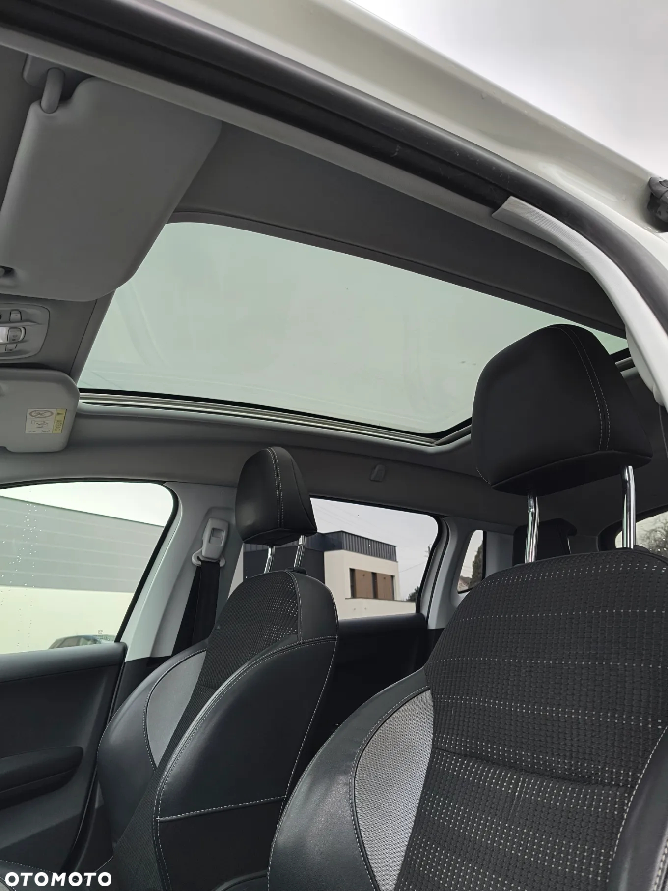 Peugeot 2008 BlueHDi FAP 120 STOP & START Business-Line - 26