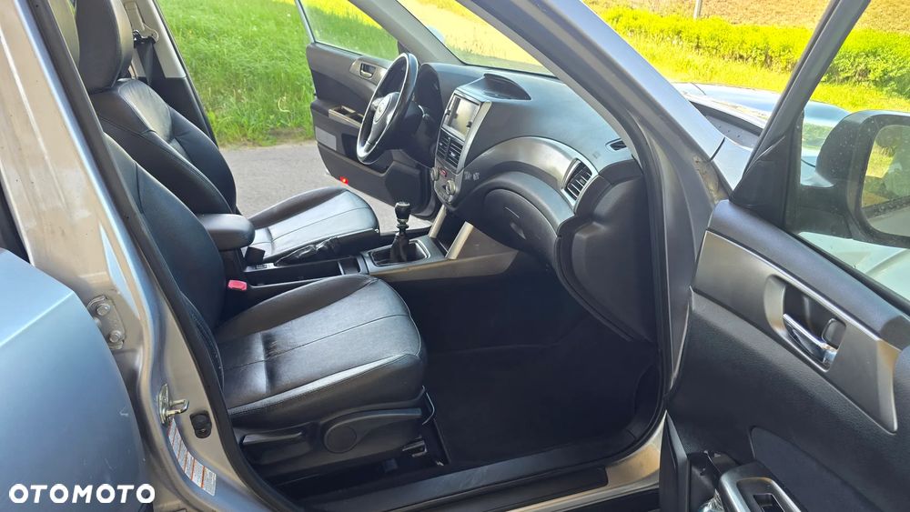 Subaru Forester 2.0D Exclusive EU6 - 26
