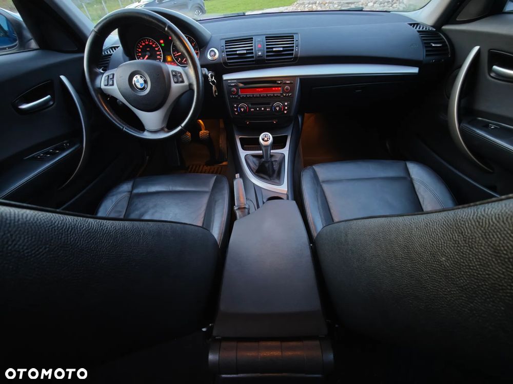 BMW X1 sDrive18i - 10