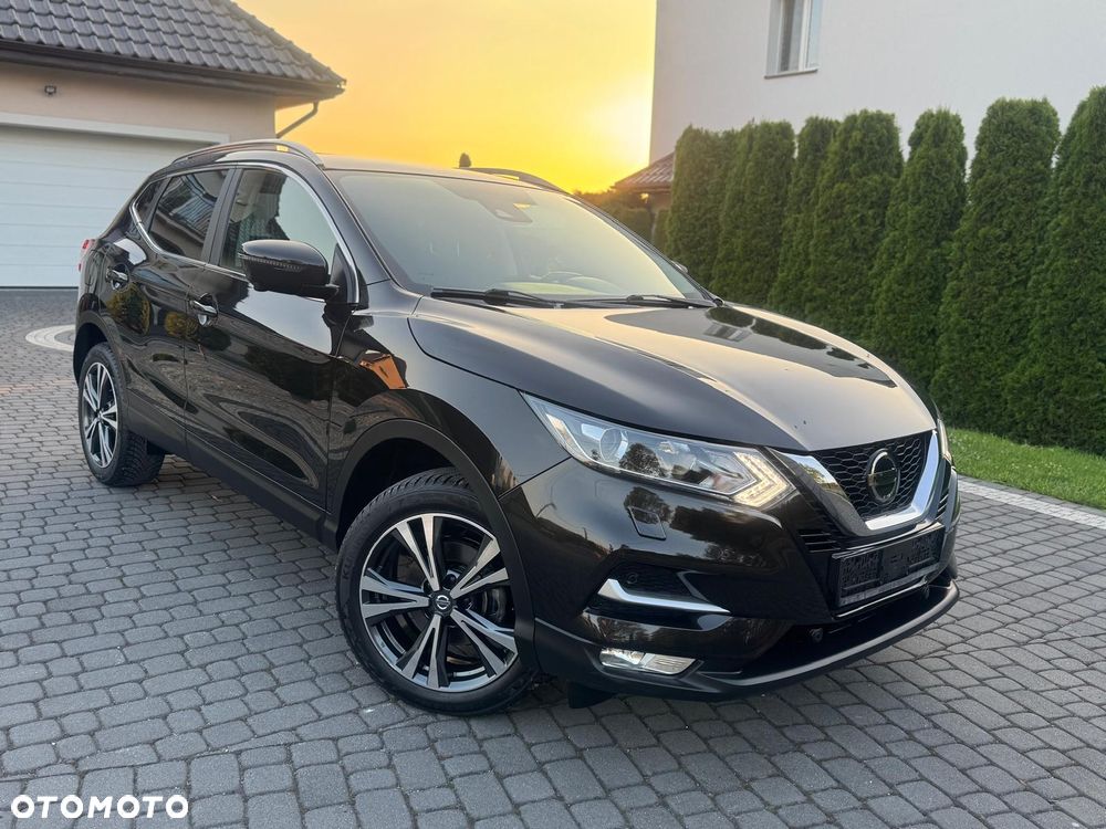 Nissan Qashqai - 1