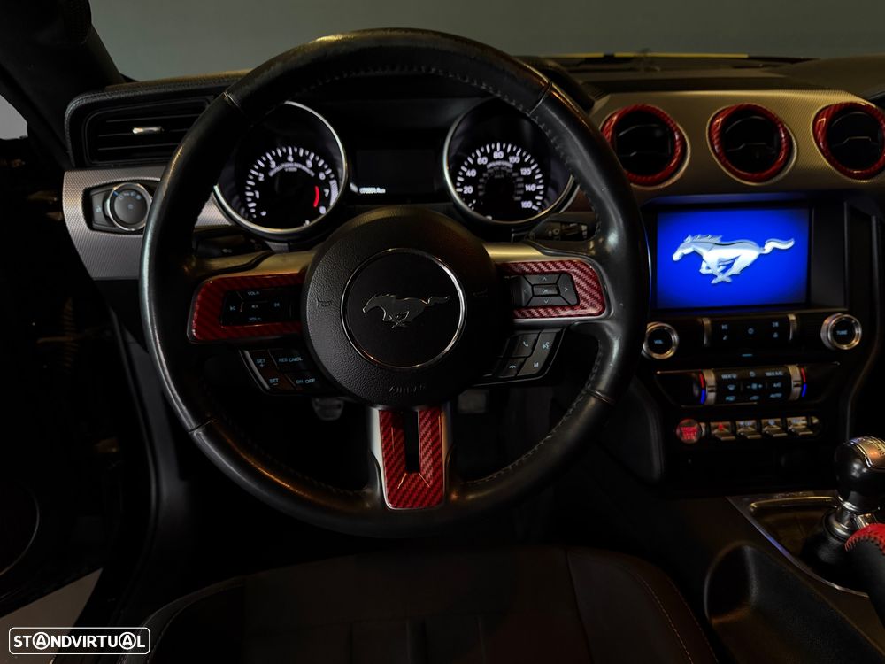 Ford Mustang 2.3i EcoBoost - 12