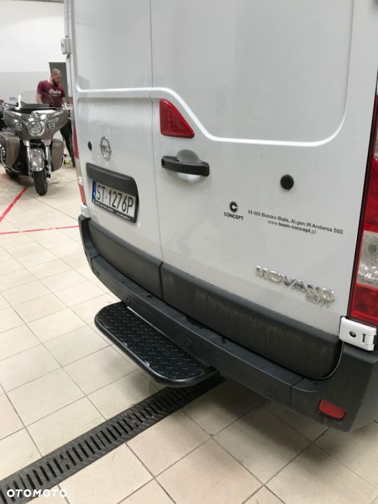 Stopień wejściowy tylny Renault Master, Opel Movano, próg, podest do wejścia na przestrzeń bagażową