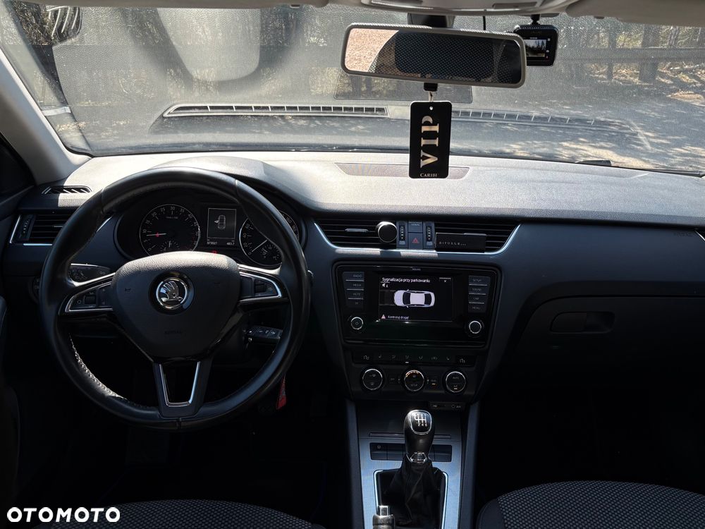 Skoda Octavia 2.0 TDI Edition - 6