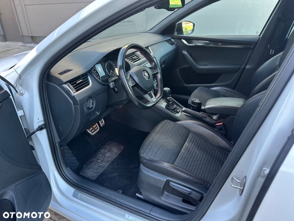Skoda Octavia - 25