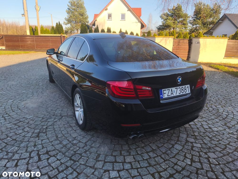 BMW Seria 5 520d - 14
