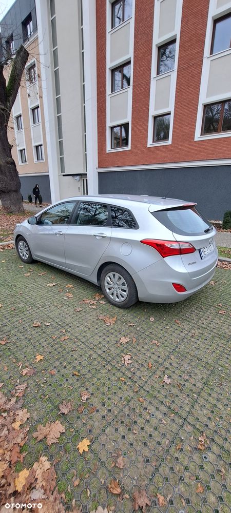 Hyundai i30 1.4 CRDi Classic + - 9