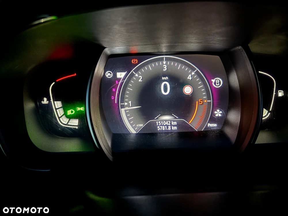 Renault Scenic 1.6 dCi Bose EDC - 32