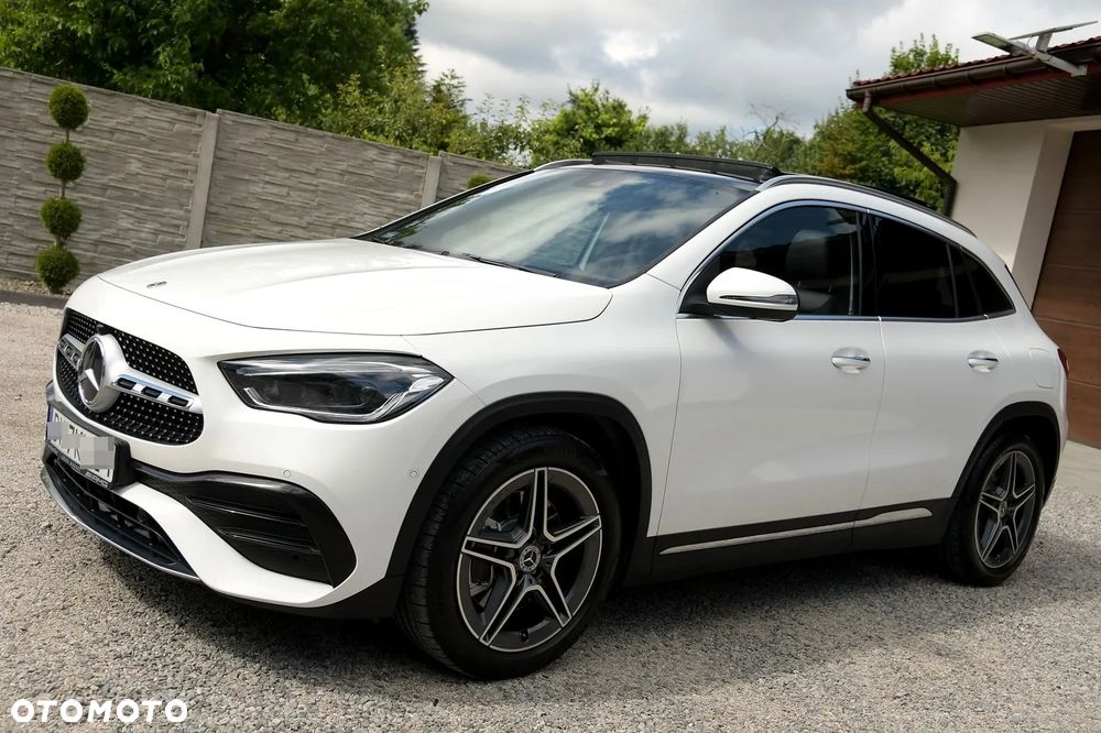 Mercedes-Benz GLA 250 4-Matic AMG Line - 9