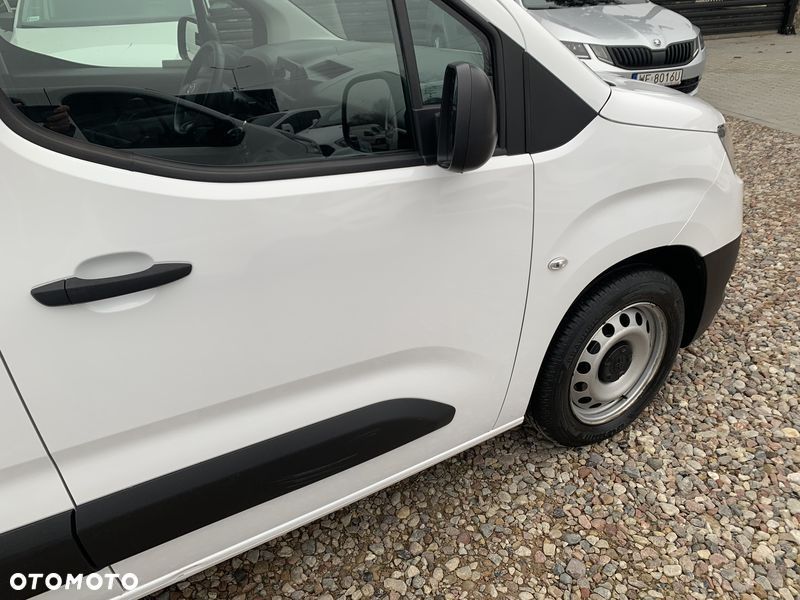 Toyota PROACE CITY BRYGADÓWKA L2H1, VAN 5 osobowy, Homologacja cięż. N1, Duża ład-772kg Koła-16 Skrzynia biegów 6stop. Ściana dział. składana 2x Boczne drzwi - 18
