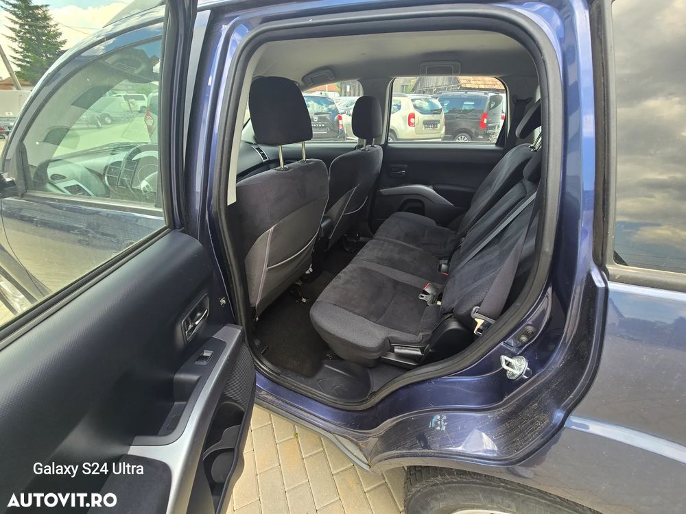 Mitsubishi Outlander 2.0 DI-D Intense - 9