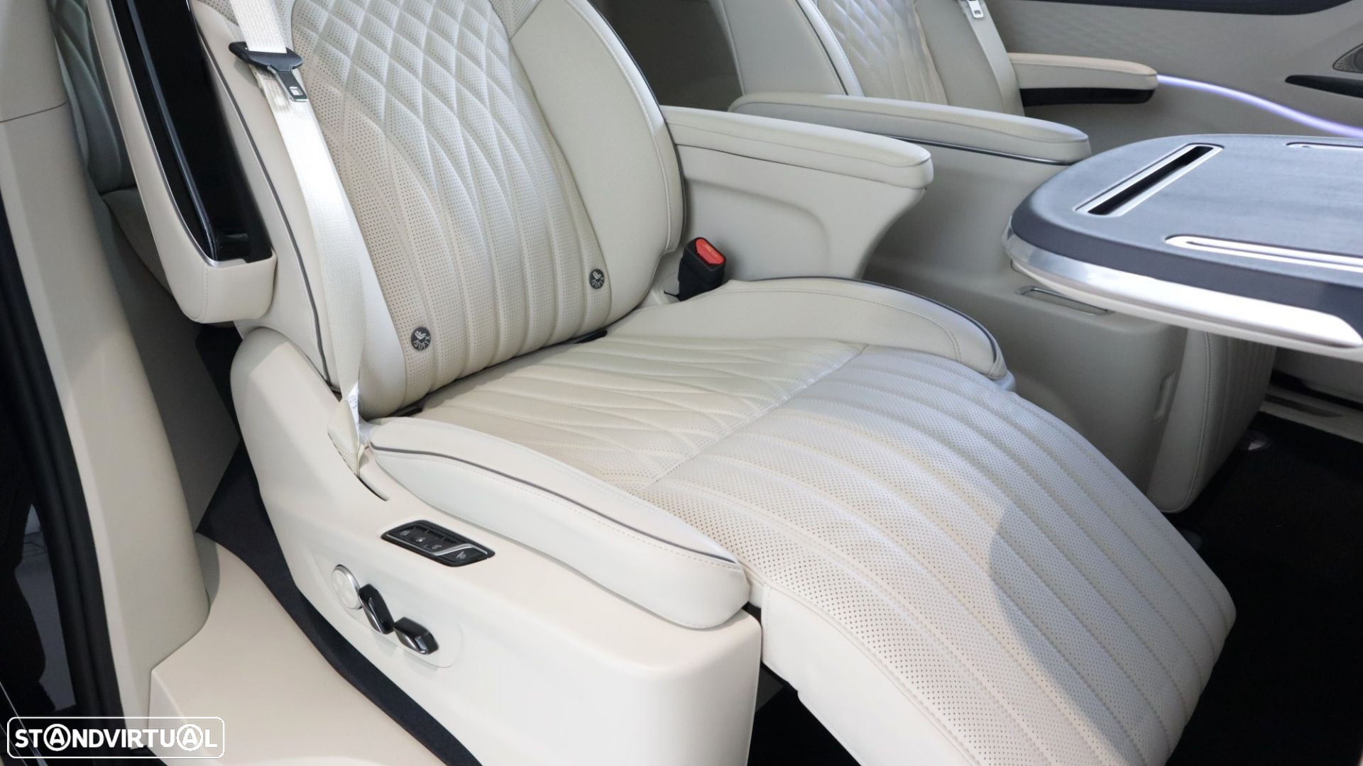 Voyah Dream 109 kWh Luxury - 11