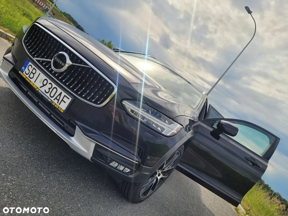 Volvo V90 Cross Country T6 AWD - 1