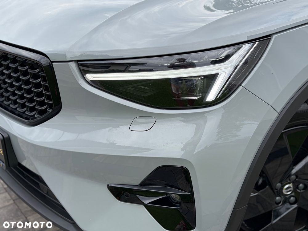 Volvo XC 40 B3 B DKG Ultra Black Edition - 20
