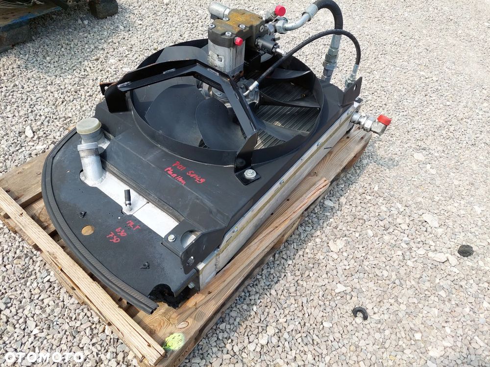 [12][61×94] Chłodnica cieczy oleju wody zespół chłodnic intercooler Manitou MLT 630, 730 [PGI 51149] - 3