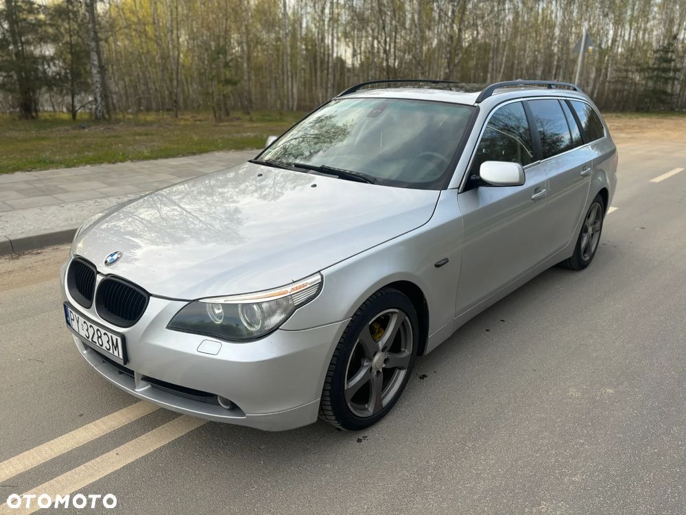 BMW Seria 5 523i - 2