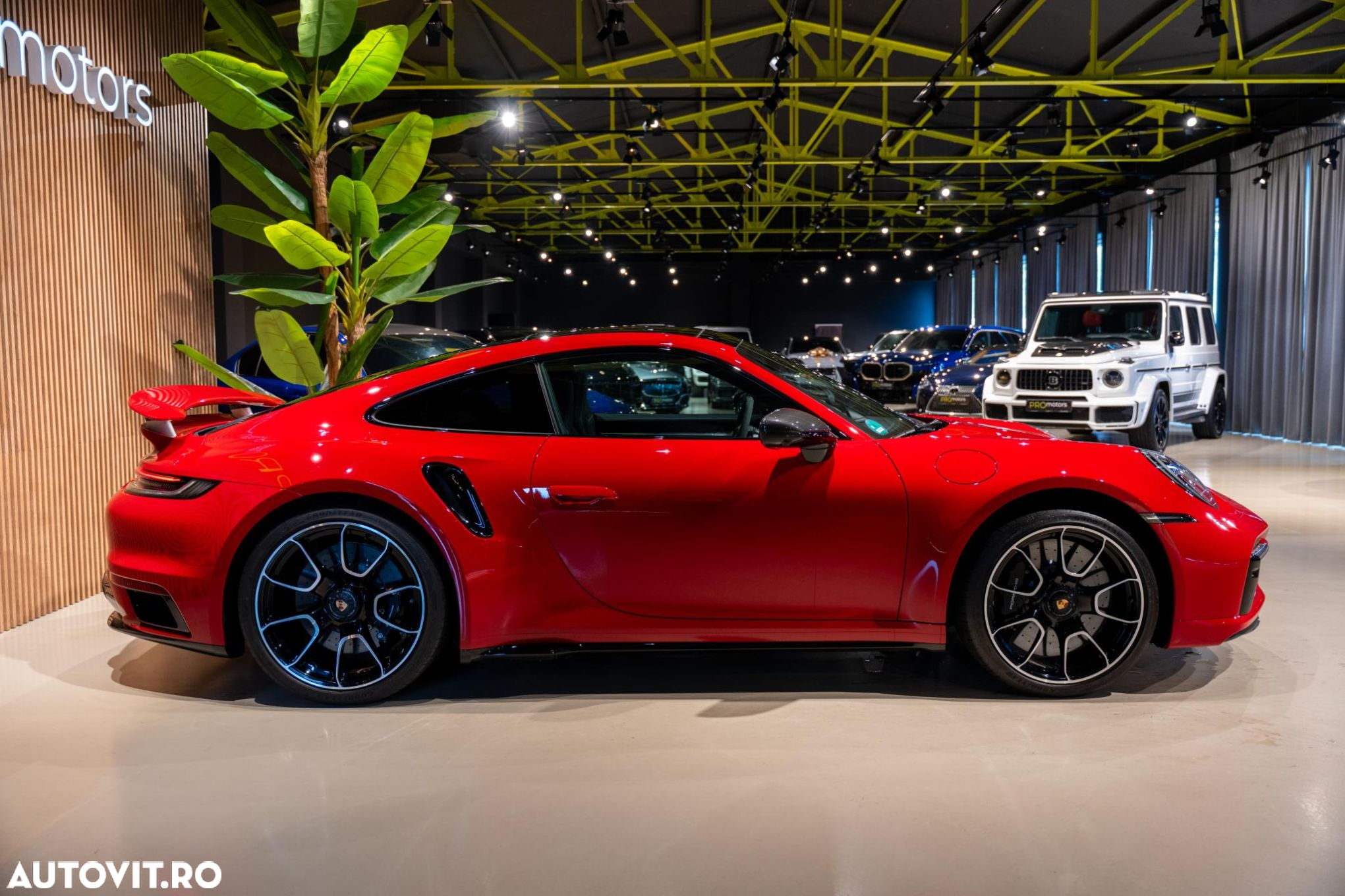 Porsche 911-TURBO-S - 8
