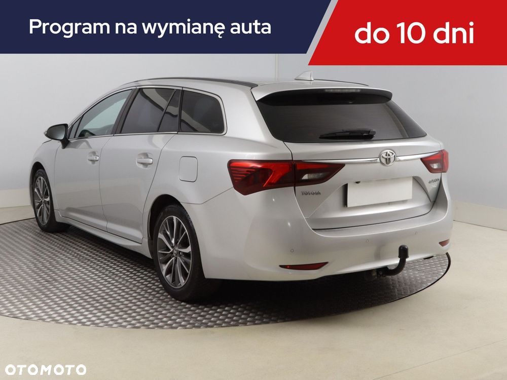 Toyota Avensis - 6