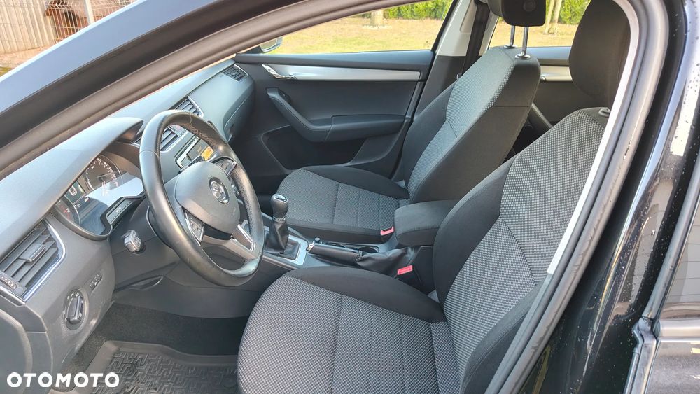 Skoda Octavia 1.4 TSI Ambition - 9