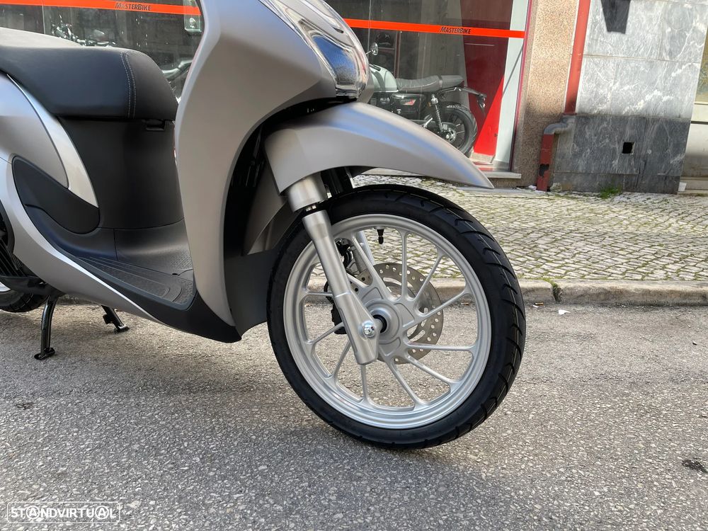 Honda SH 125 Mode - Desde 41 EUR / Mês !! - 18