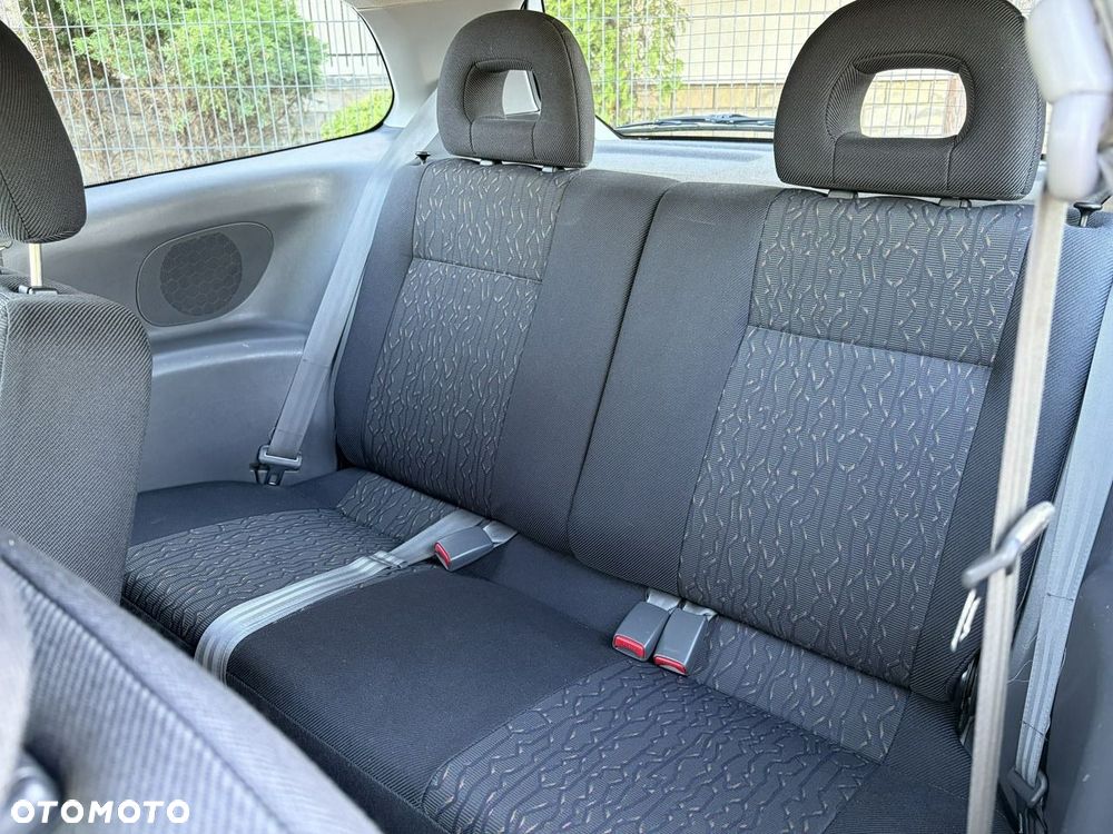 Mitsubishi Colt - 20