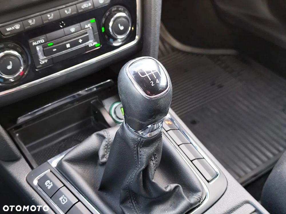 Skoda Superb 1.8 TSI 4x4 Ambition - 21