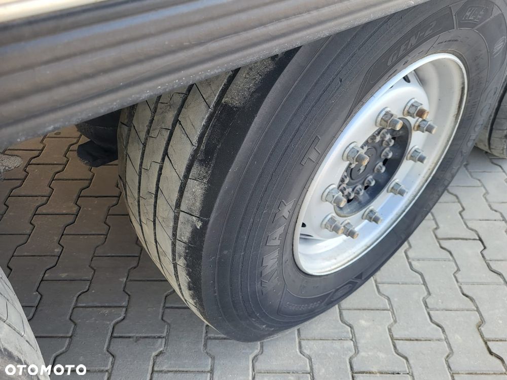 Schmitz Cargobull ThermoKing SLXi300; DOST; Uchwyty promowe, Paleciara - 7