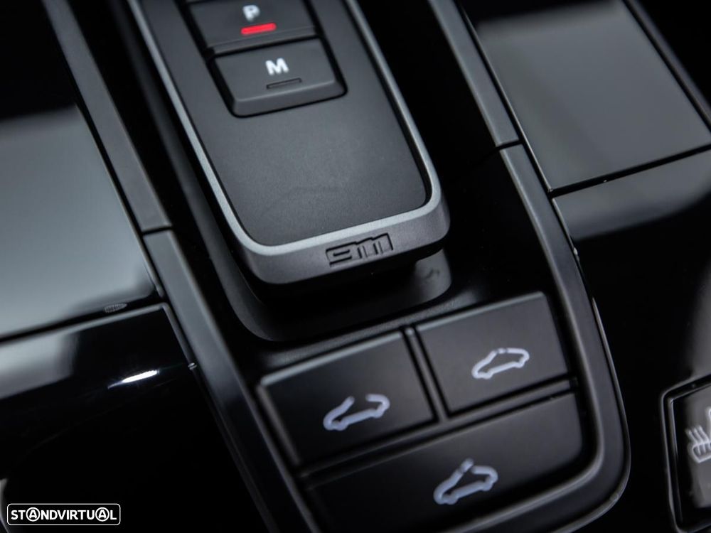 Porsche 911 (992) Carrera 4 GTS PDK - 35