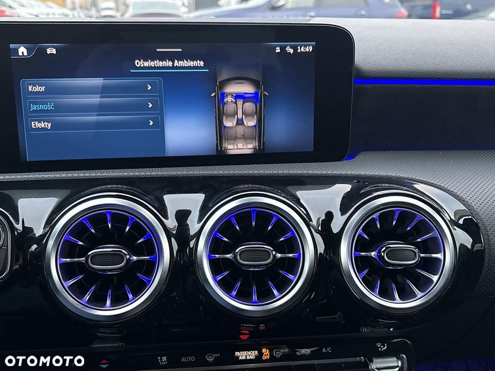 Mercedes-Benz Klasa A 200 AMG Line 7G-DCT - 23