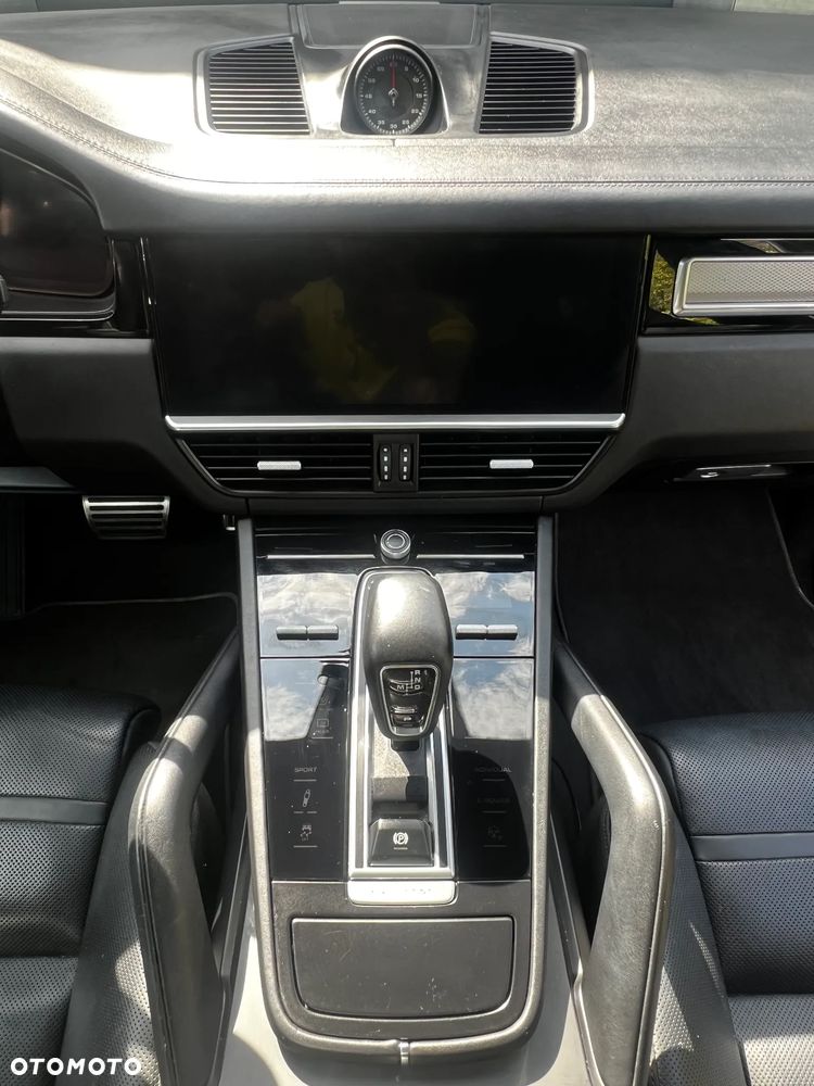Porsche Cayenne S - 15
