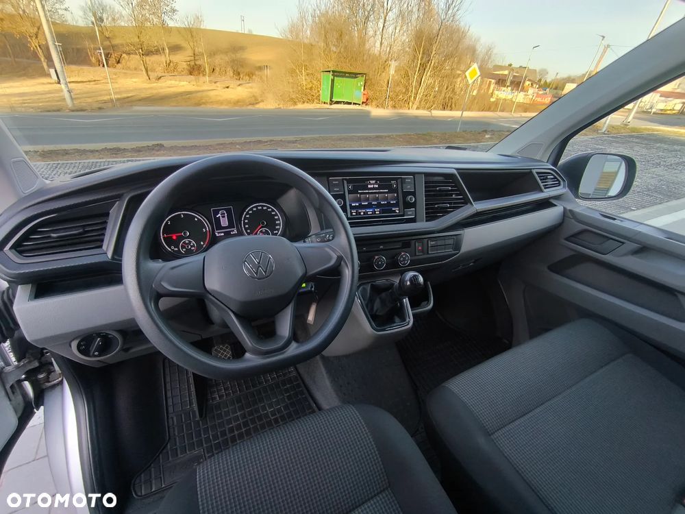 Volkswagen Transporter - 22