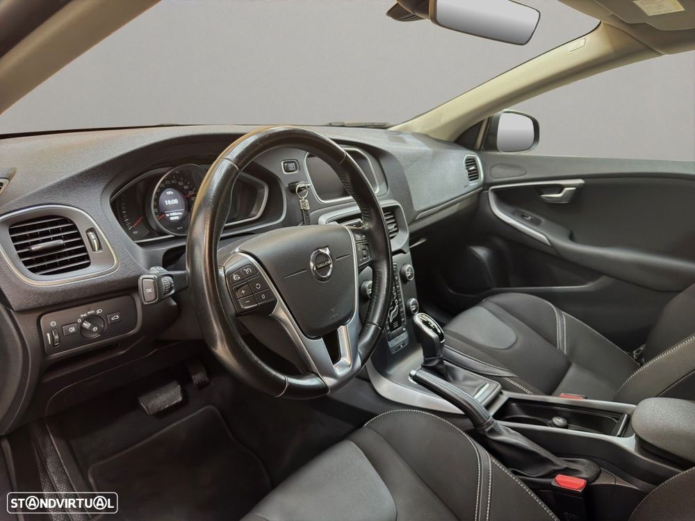 Volvo V40 1.5 T3 Sport Edition Geartronic - 11